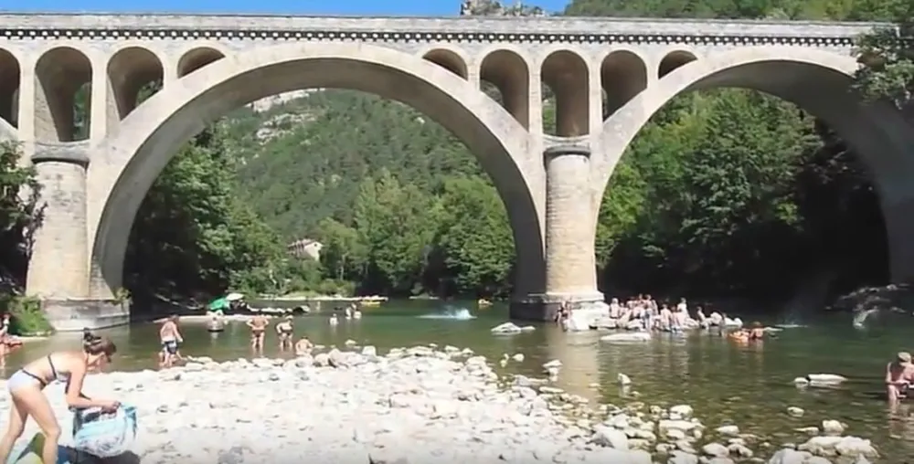 Camping Municipal de Brouillet  