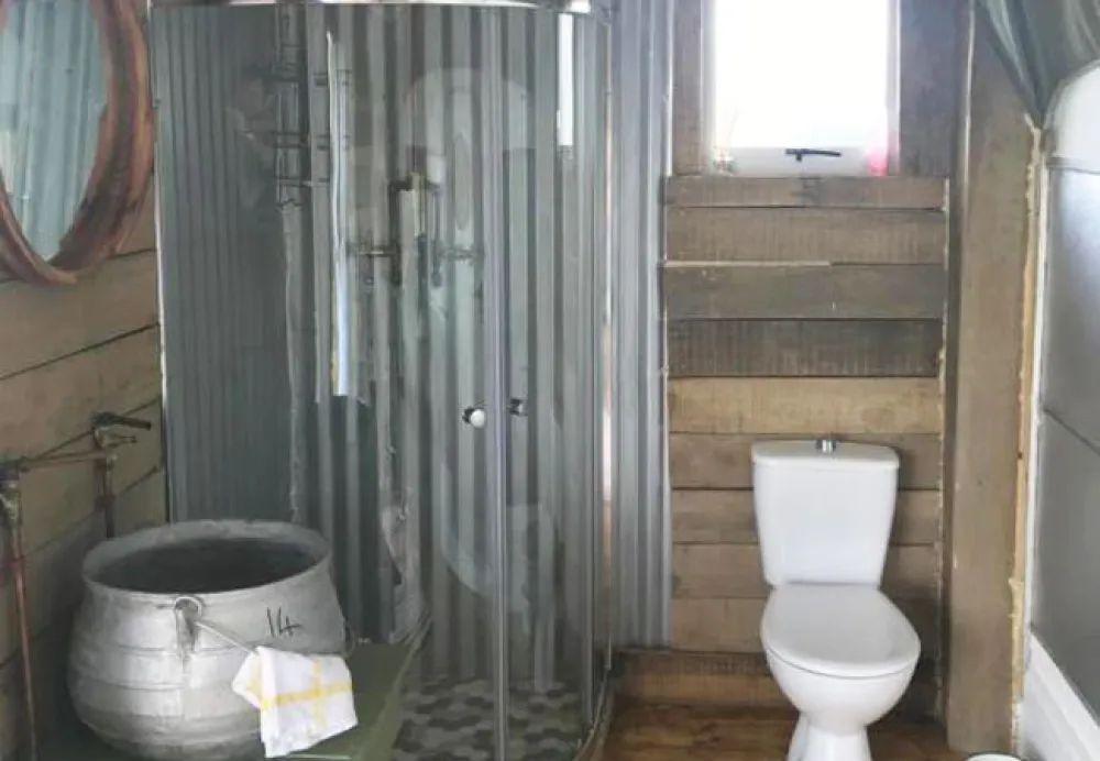 Tin Can Glamping Caravan