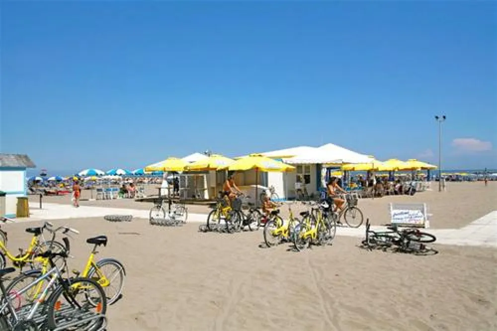 Isamar Holiday Village