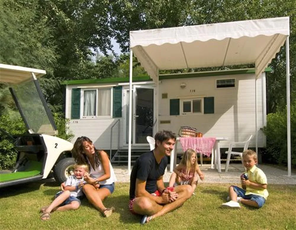 Isamar Holiday Village