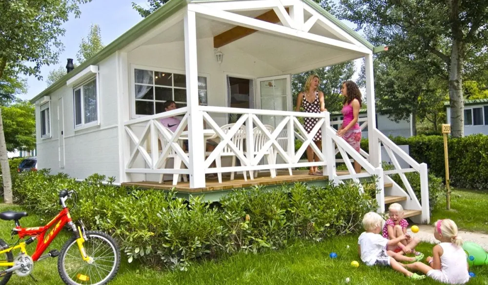 Isamar Holiday Village