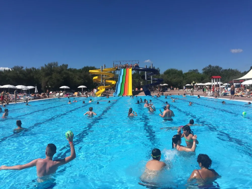 Isamar Holiday Village