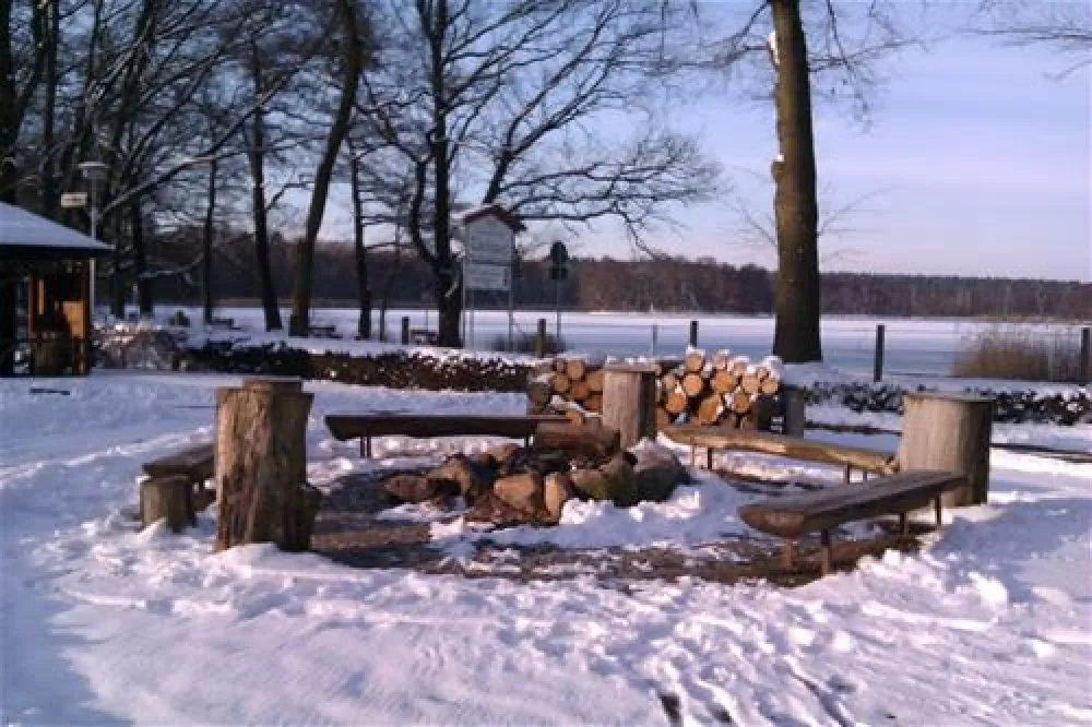 Campingpark & Wohnmobilhafen Am Gr. Lausiger Teich