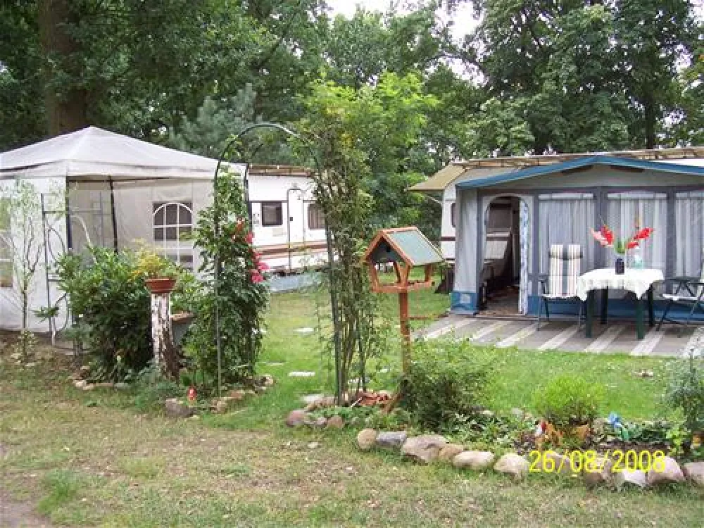 Campingpark & Wohnmobilhafen Am Gr. Lausiger Teich