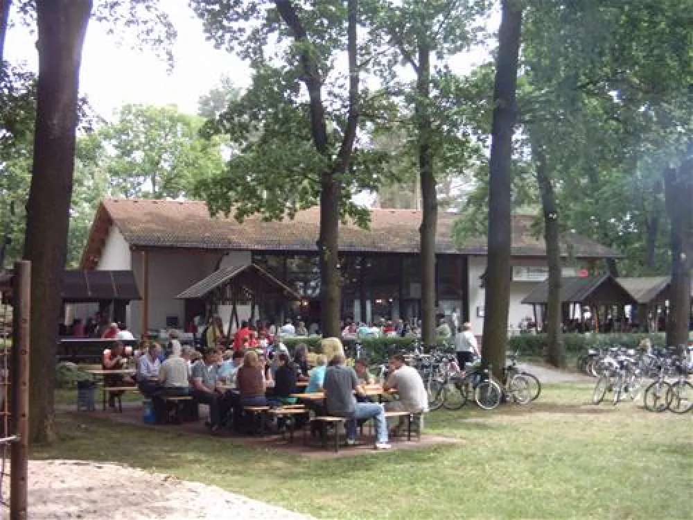 Campingpark & Wohnmobilhafen Am Gr. Lausiger Teich