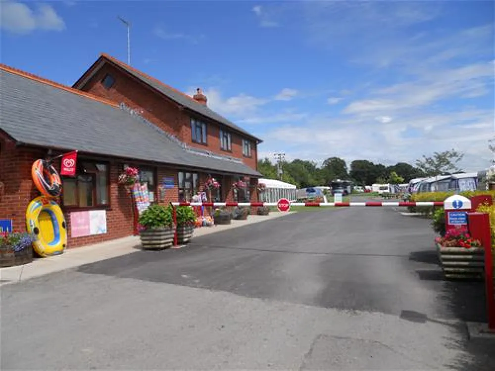 Riverside Caravan Park