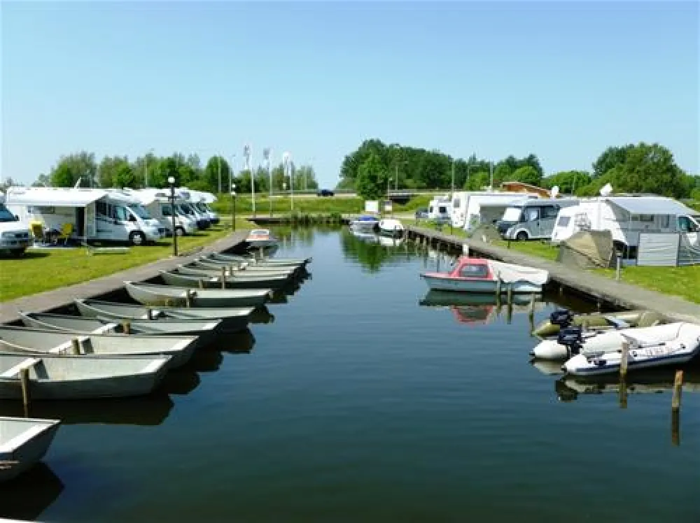 Watersport Camping Tacozijl