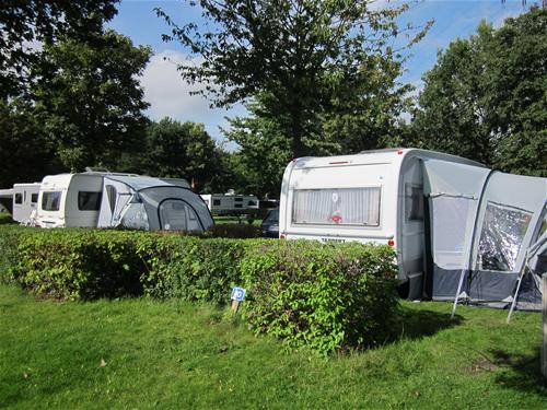 camping wasserhahn mit pumpe 12v Automatikwasserhahn & Tauchpumpe 230V DIY Camping