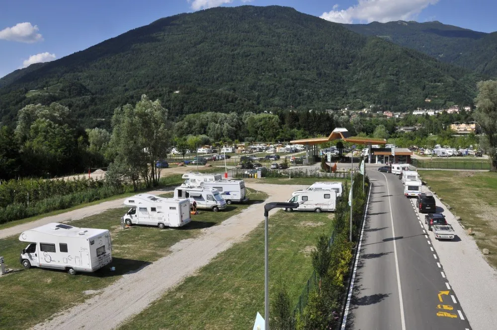 CAMPING LAGO DI LEVICO ****
