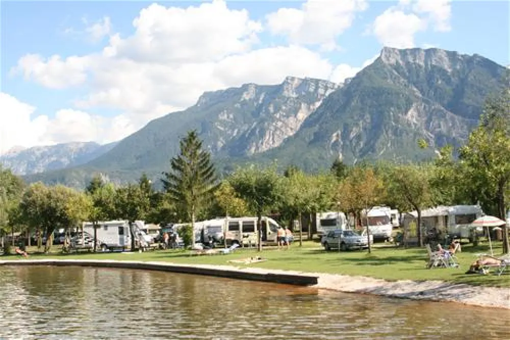 CAMPING LAGO DI LEVICO ****