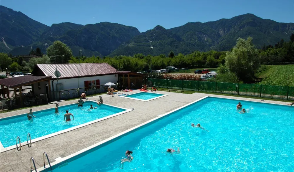 CAMPING LAGO DI LEVICO ****