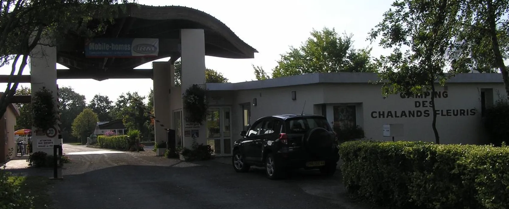 Camping Les Chalands Fleuris  