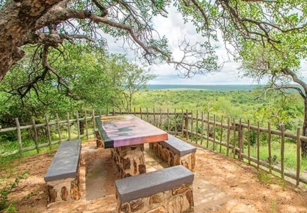 Mountain View Safari Lodge