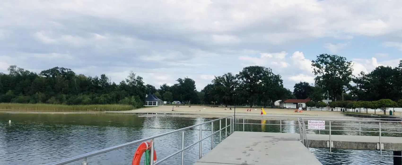 Barracuda Beach Camping am See