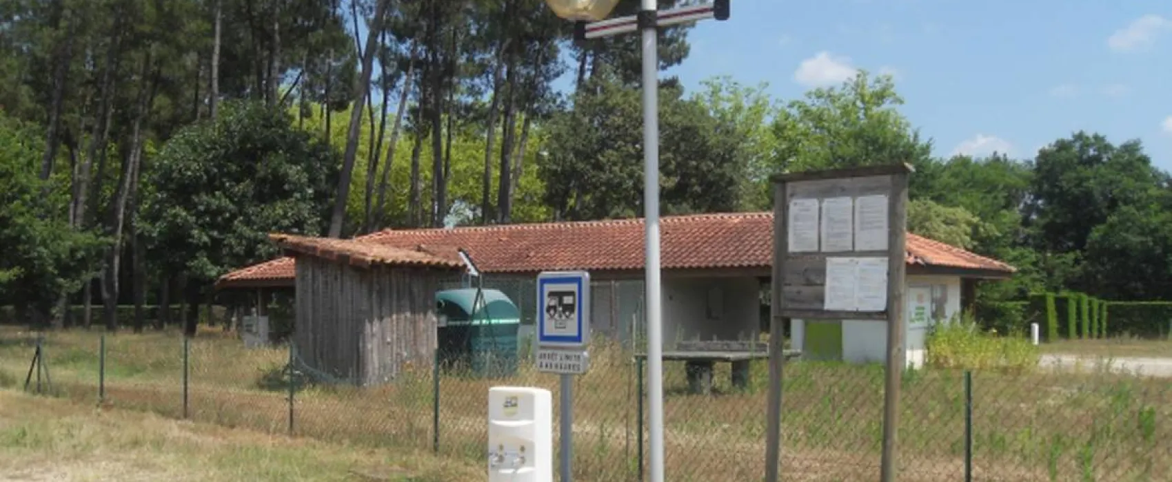 Aire de Camping Cars De Nauton