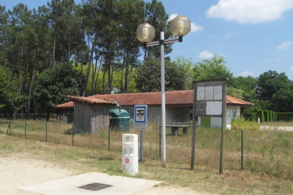 Aire de Camping Cars De Nauton