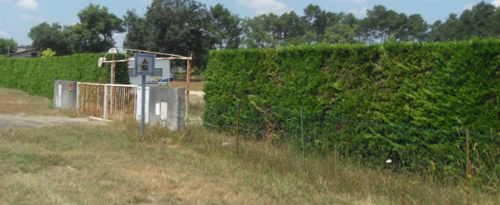 Aire de Camping Cars De Nauton