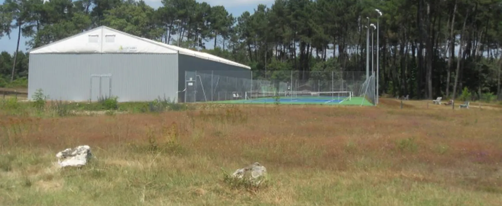 Aire de Camping Cars De Nauton