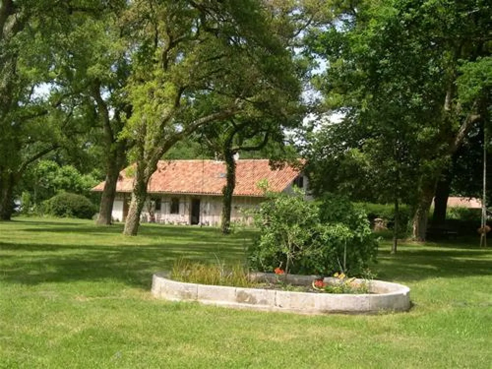 Aire Naturelle de Camping du Toy