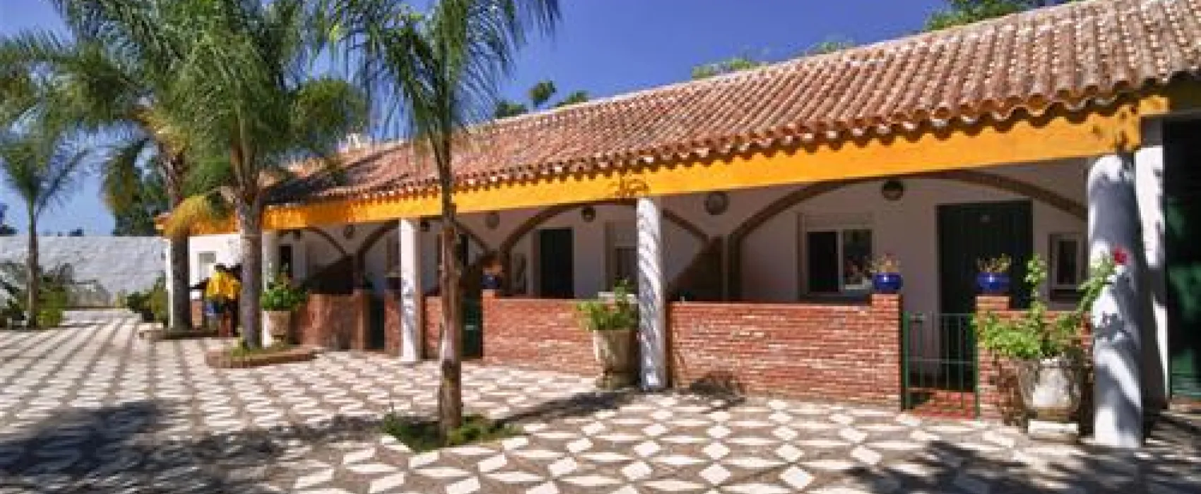 Camping Fuente Del Gallo