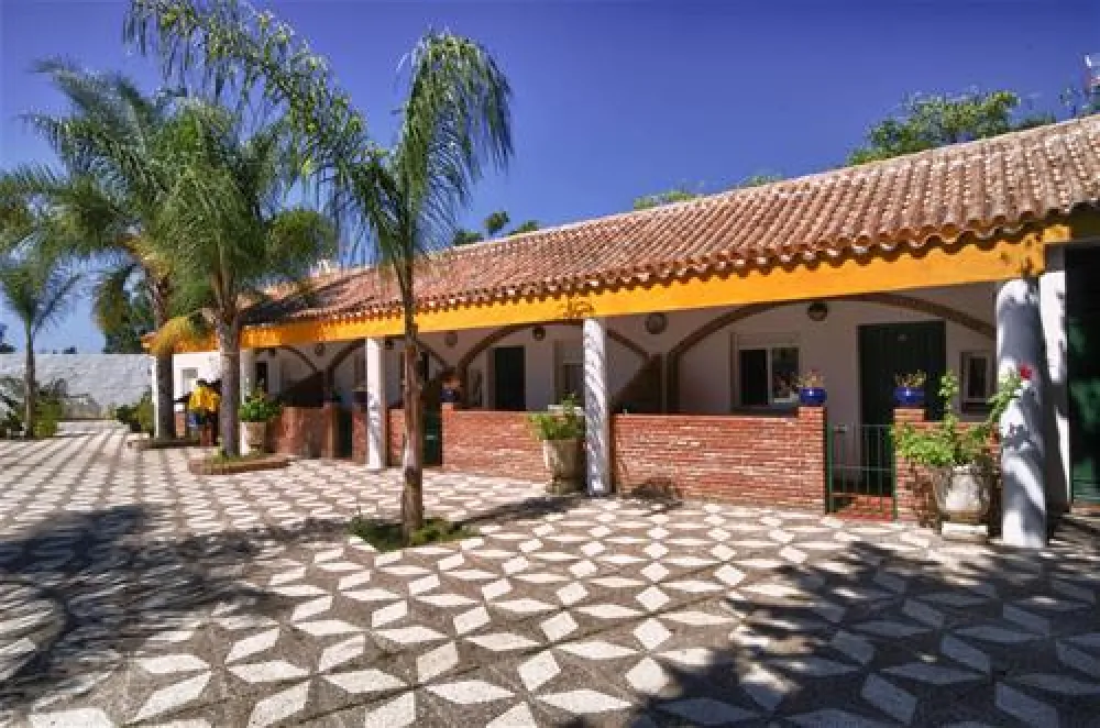 Camping Fuente Del Gallo