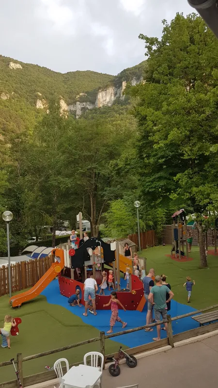 Flower Camping - Le Peyrelade  