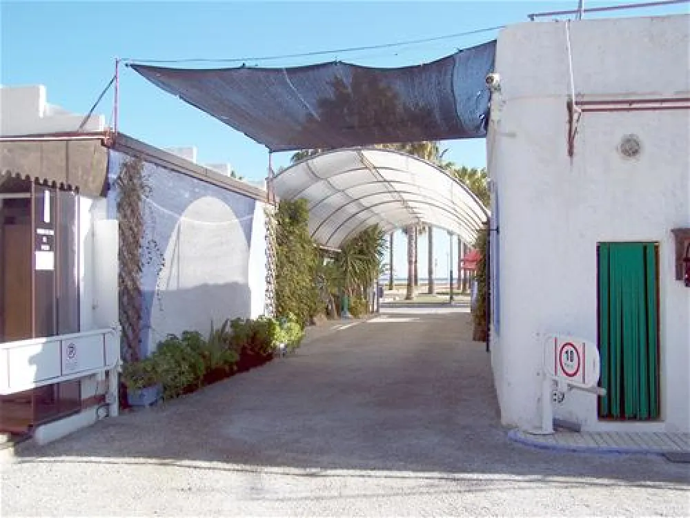 Camping Playa de Poniente