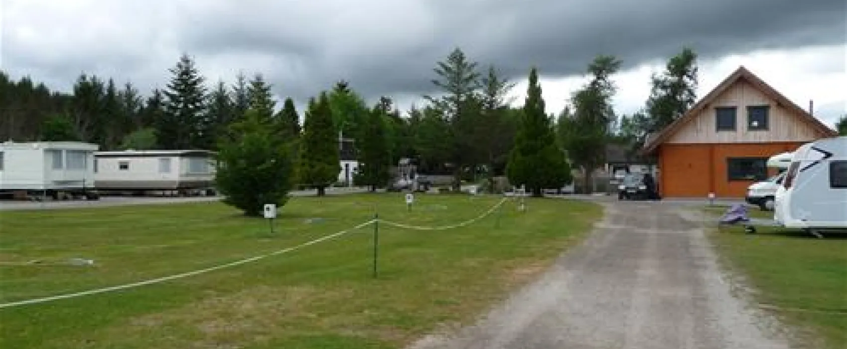 Auchnahillin Caravan and Camping Centre