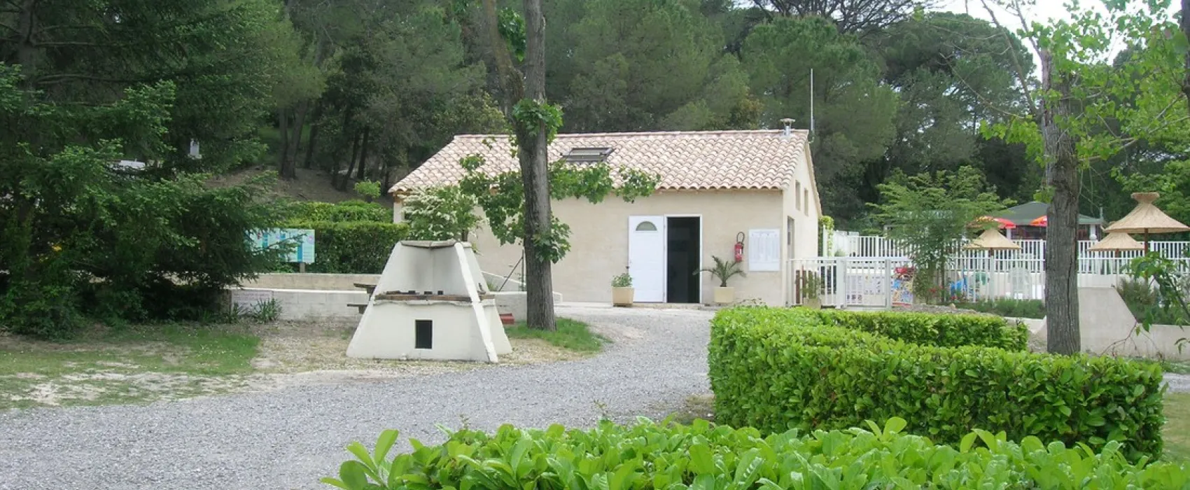 Camping Le Mas De Reilhe  