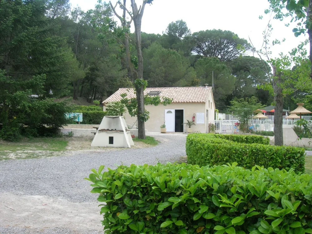 Camping Le Mas De Reilhe  