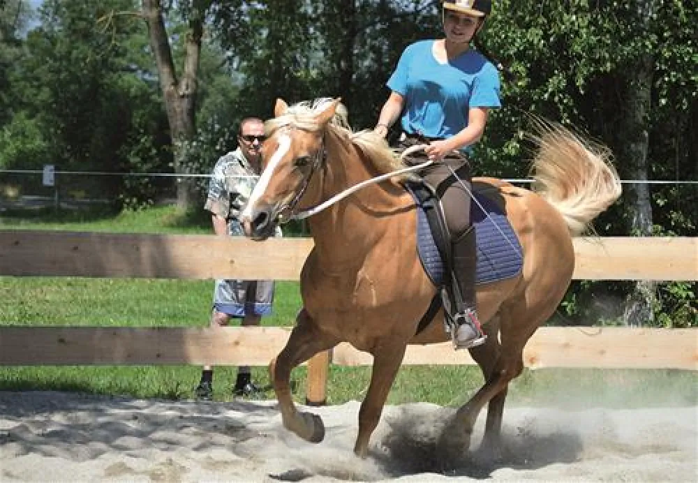 Kaiser Camping Outdoor Resort