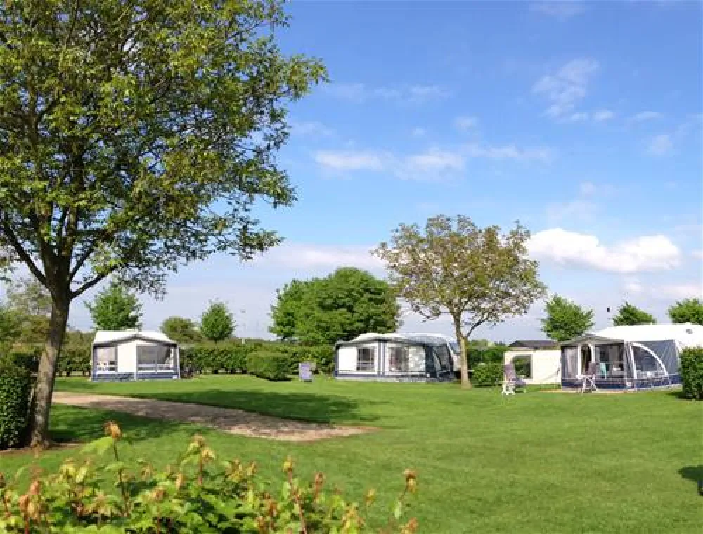 Camping De Maashoeve