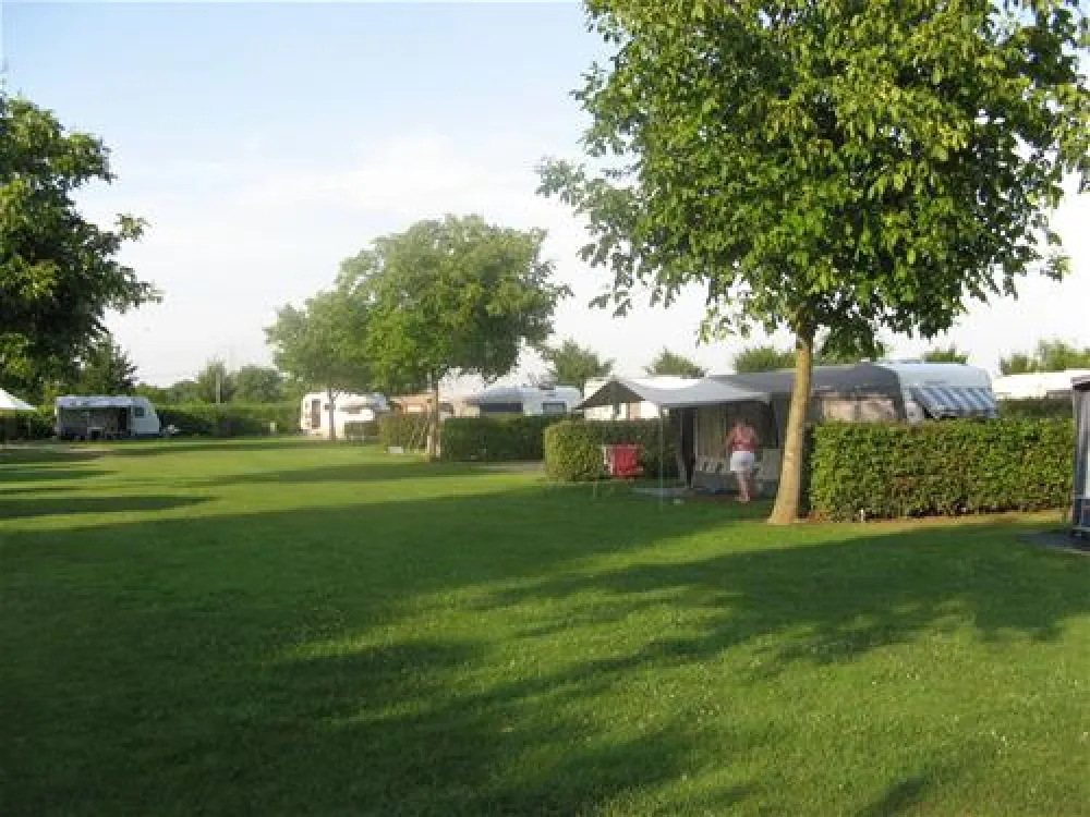 Camping De Maashoeve