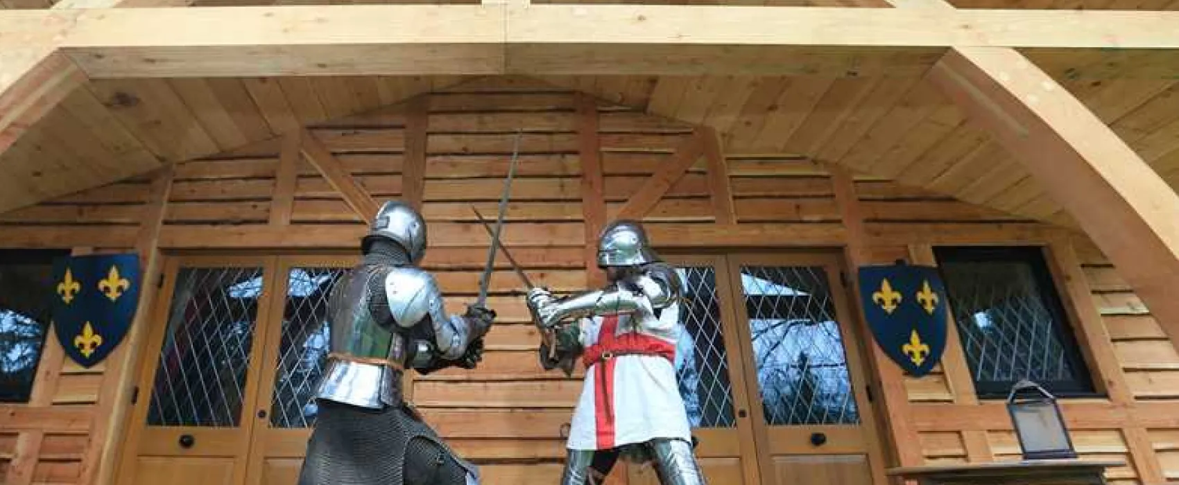 Warwick Castle Knight&#39;s Village