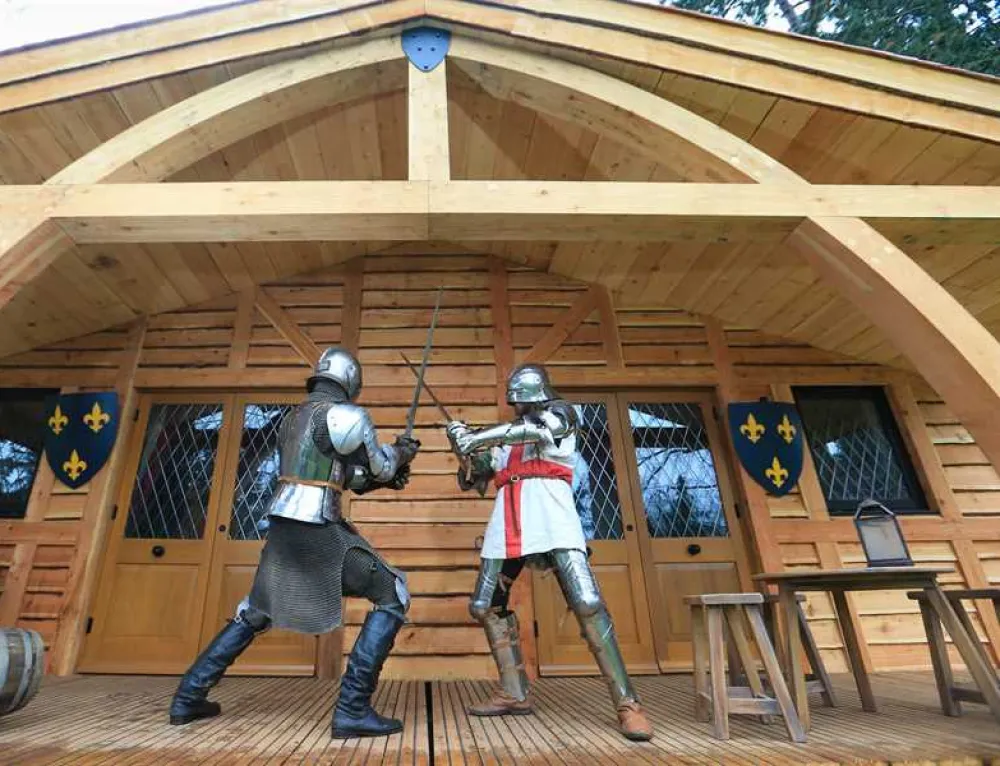 Warwick Castle Knight&#39;s Village