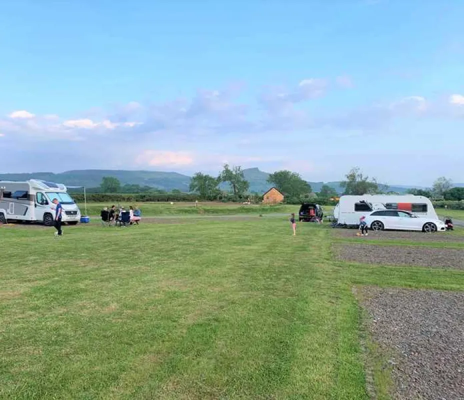 Wyke Lodges and Touring Caravan Park