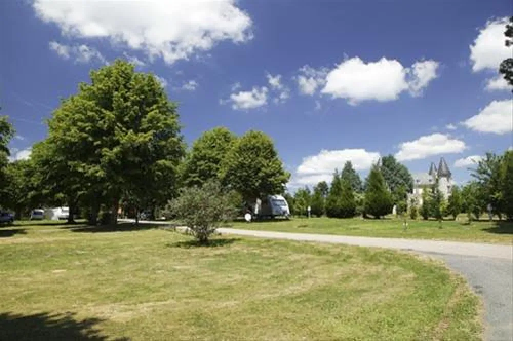 Castel Le Chateau De Leychoisier  