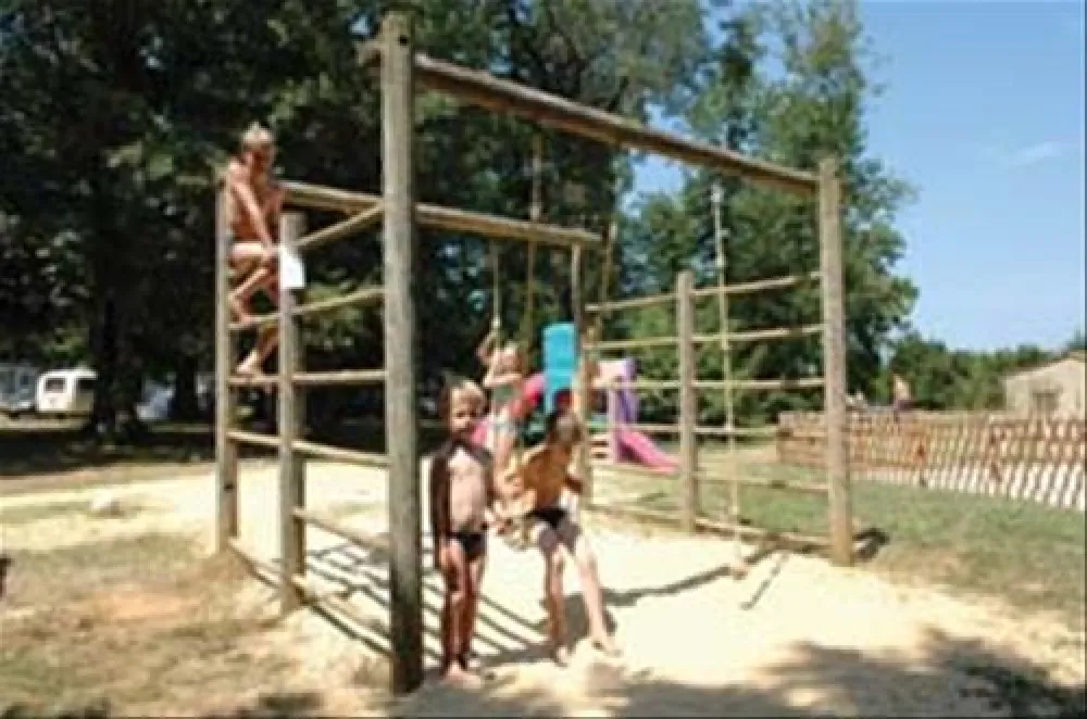 Flower Camping - Les Nauves  