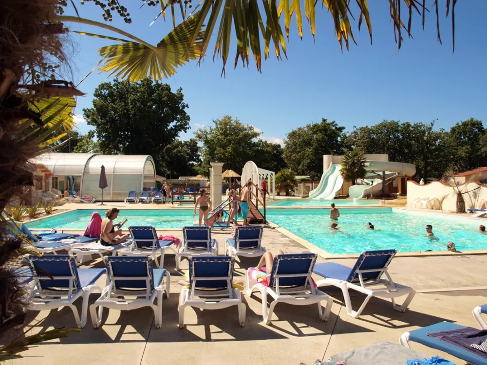 Campimg Domaine des Charmilles  