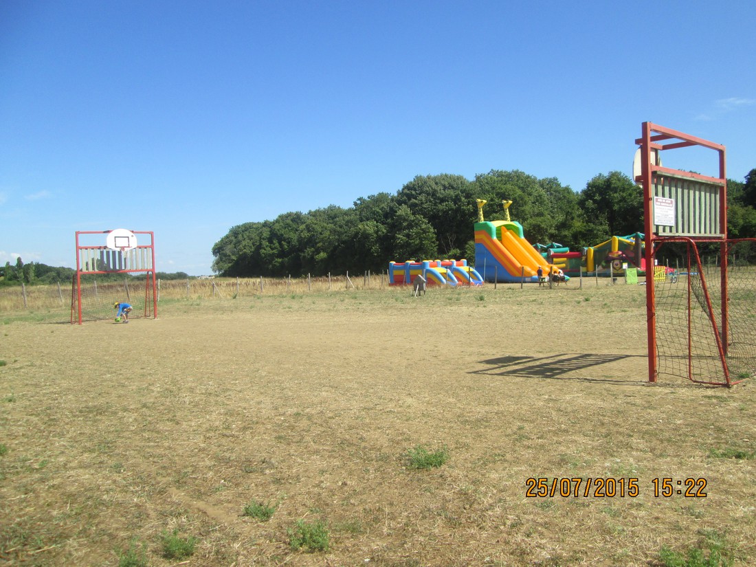 Campimg Domaine des Charmilles photo 5