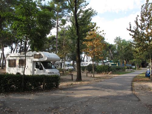 weinglser fr camping Graviertes Weinglas fr Camper mit Wunschname  geschenke-online.de