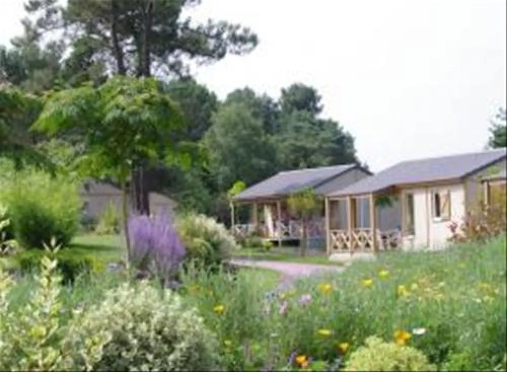 Flower Camping Le Domaine de Kervallon