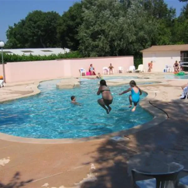Les Etangs Fleuris