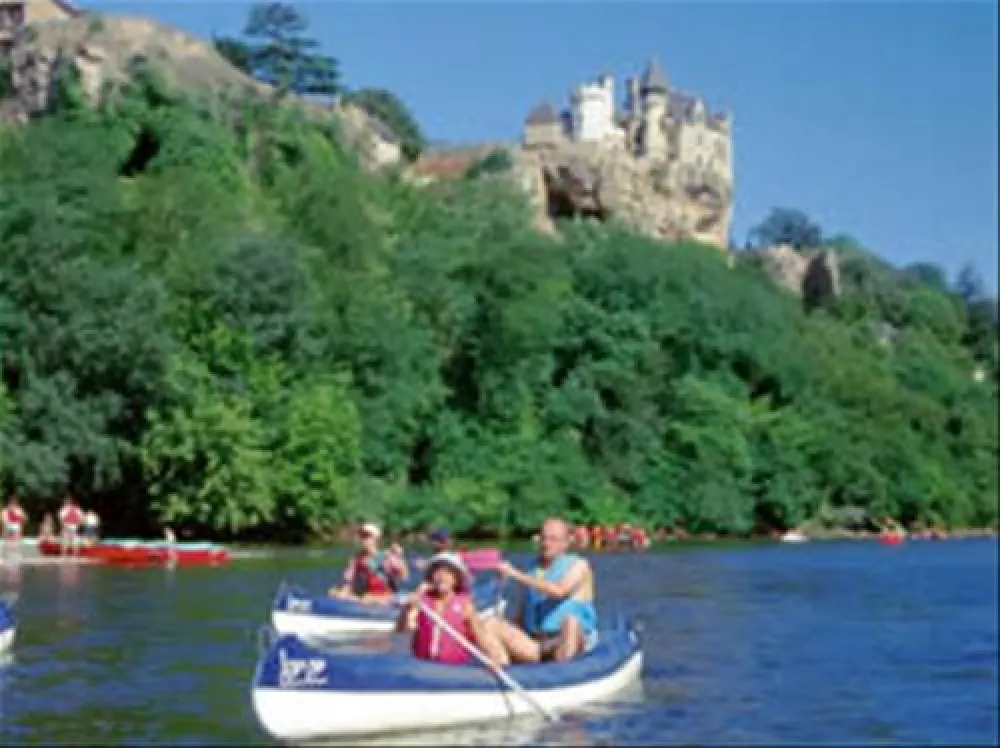 Village-Center Aqua Viva  