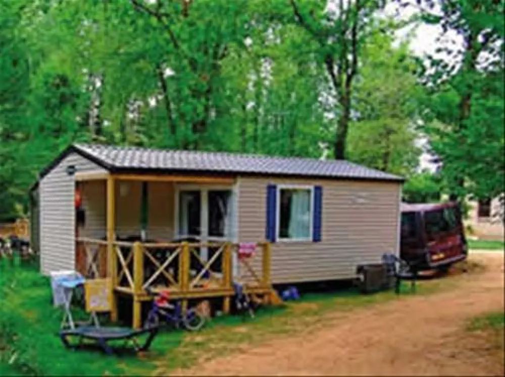 Village-Center Aqua Viva  