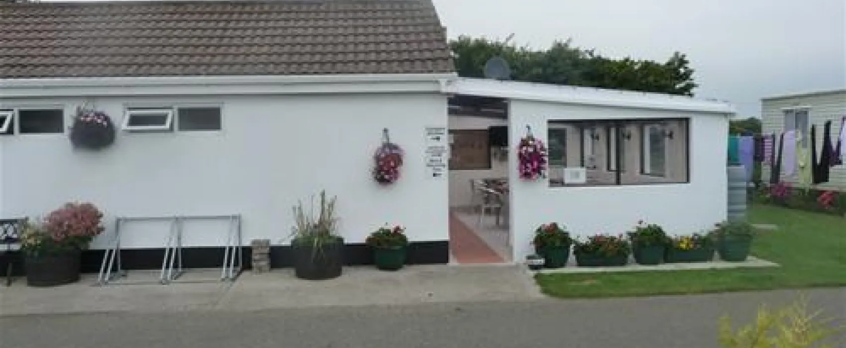 St. Margarets Beach Caravan & Camping Park