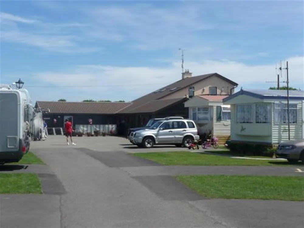 St. Margarets Beach Caravan & Camping Park