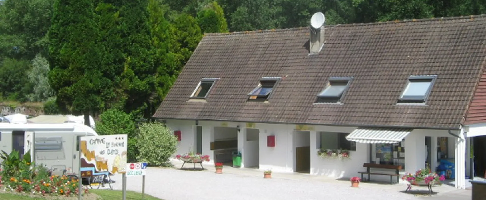 Camping La Fontaine Des Clercs  