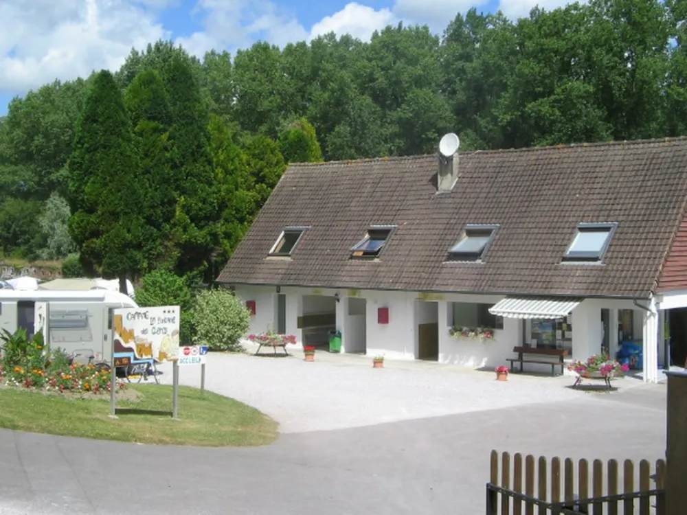 Camping La Fontaine Des Clercs  