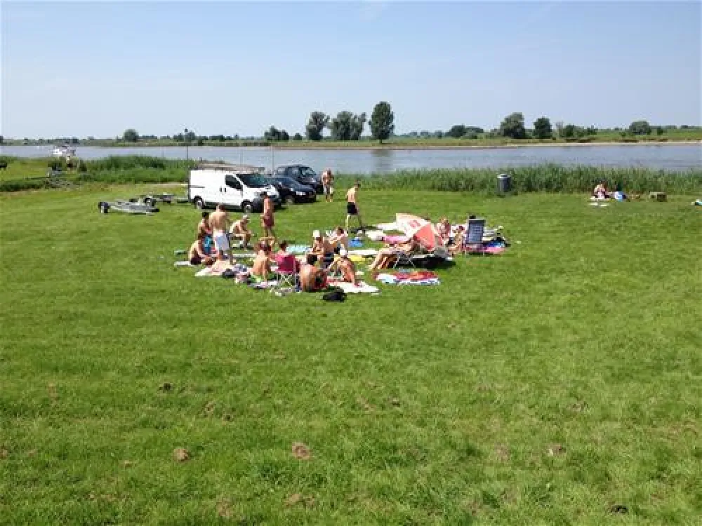 Camping de Uiterwaard